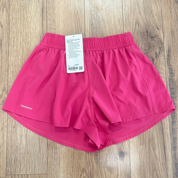 NWT Lululemon Pace Crush High Rise Shorts 2.5" In Raspberry Coulis Size Small 6 - Picture 1 of 7